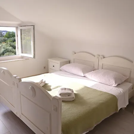 Pansion Marinka-bire 3* Lumbarda