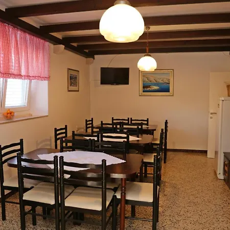 Pansion Marinka-bire Bed & Breakfast Lumbarda