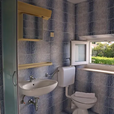 Bed & Breakfast Pansion Marinka-bire 3*