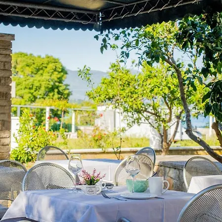 Bed & Breakfast Pansion Marinka-bire